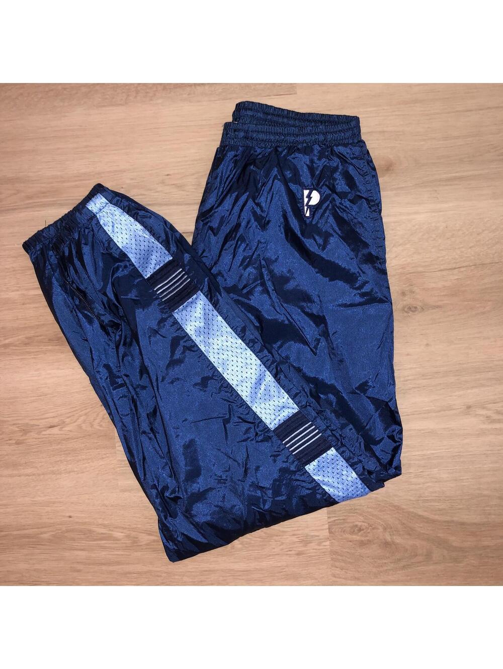 VINTAGE PRO PLAYER LAYER WINDBREAKER PANTS UNC TAR HEELS BLUE MENS SIZE LARGE